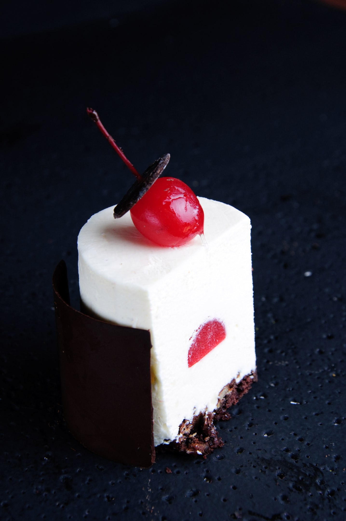 Mini Strawberry Mousse Cake
